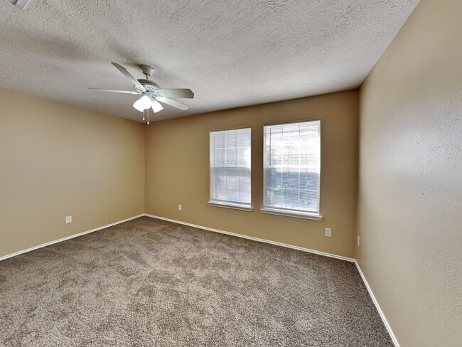 Building Photo - 1515 Glasholm Dr