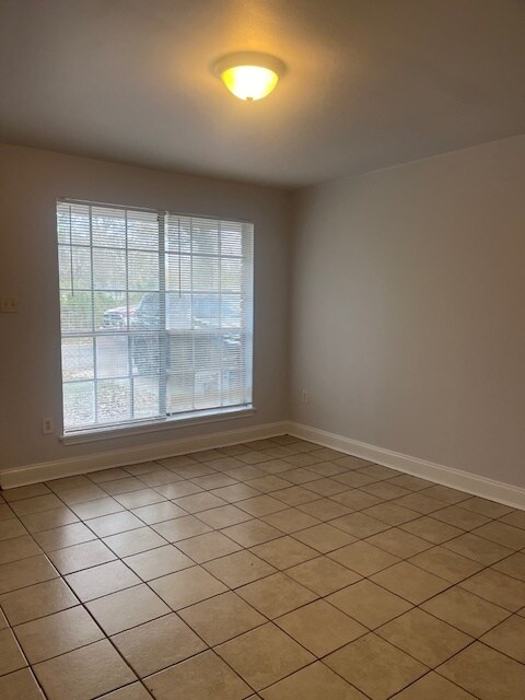 Building Photo - 2071 68th Ave