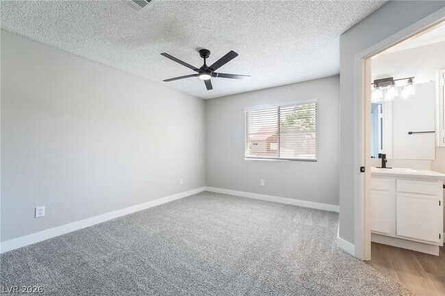 Building Photo - 1656 Cloister Ave