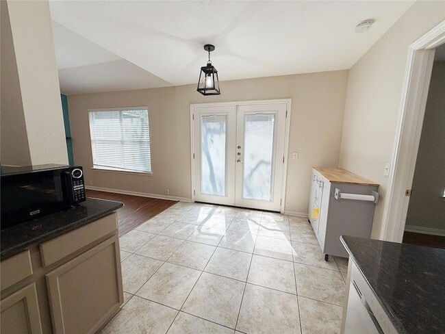 Building Photo - 2224 Coats Cir