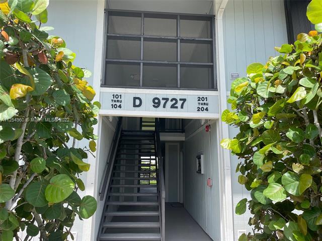 Building Photo - 9727 Hammocks Blvd