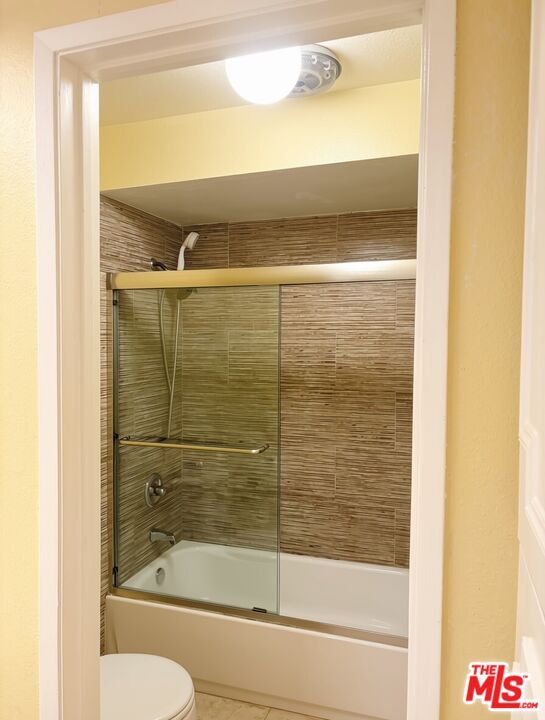 Building Photo - 805 Temple Terrace