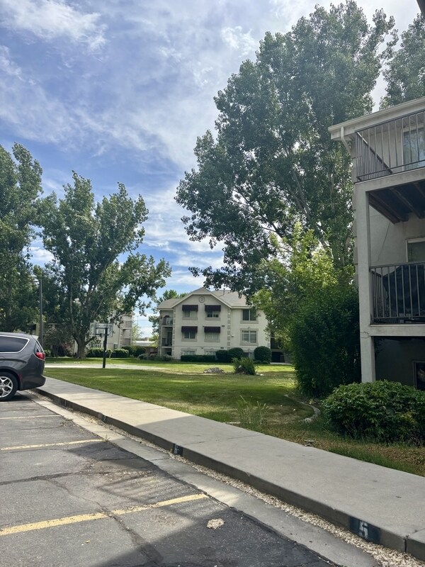 Building Photo - 215 S 1050 W