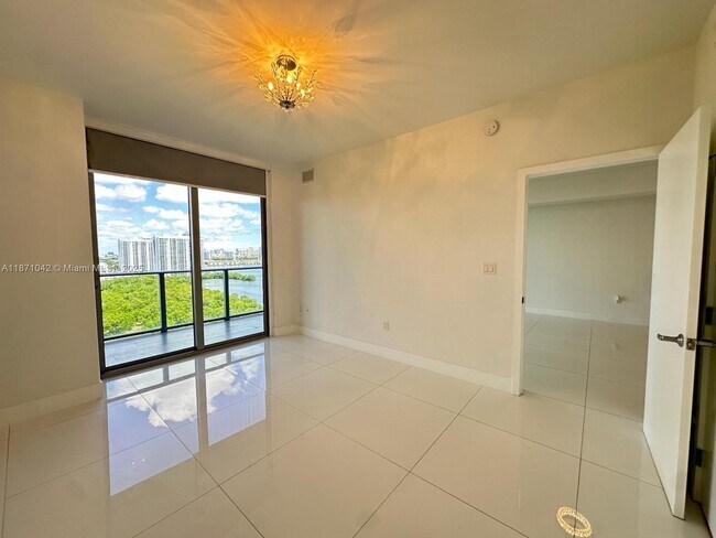 Building Photo - 16385 Biscayne Blvd