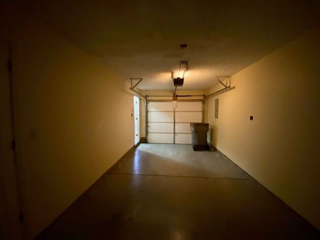 Building Photo - COMING SOON!! Beautiful 3 Bedroom 2 Full bathroom condo in Franklin Township in Southeast Indy!