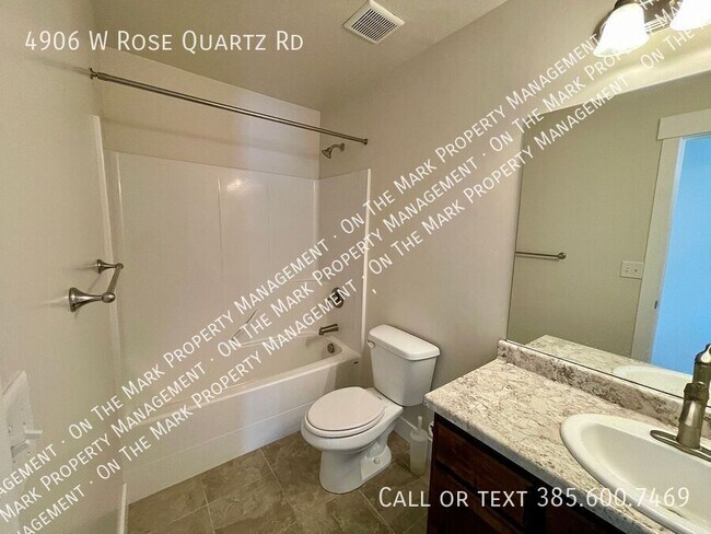 Building Photo - 4906 W Rose Quartz