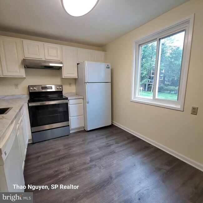 Building Photo - 10534 Cambridge Ct