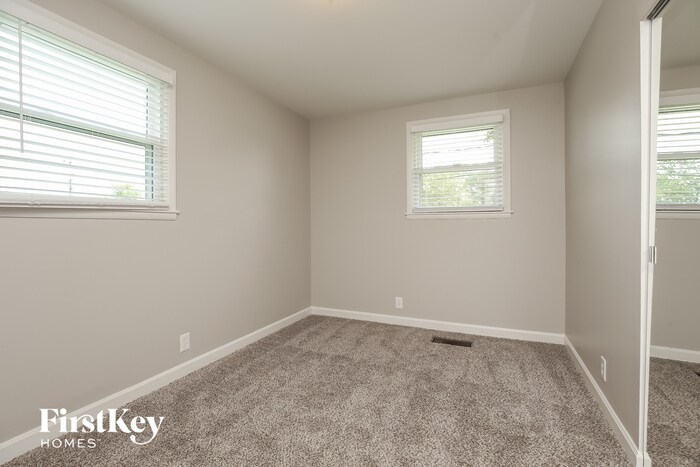 Building Photo - 3710 Plantation Dr