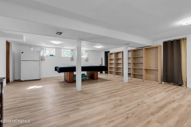 Building Photo - 7 Klein St