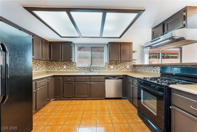 Building Photo - 509 Sheffield Dr