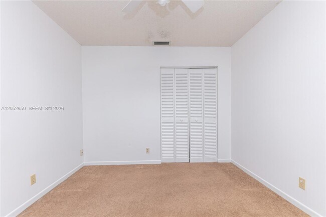 Building Photo - 2592 W Saratoga Dr
