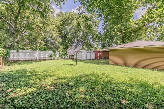 Building Photo - 4341 Kolloch Dr