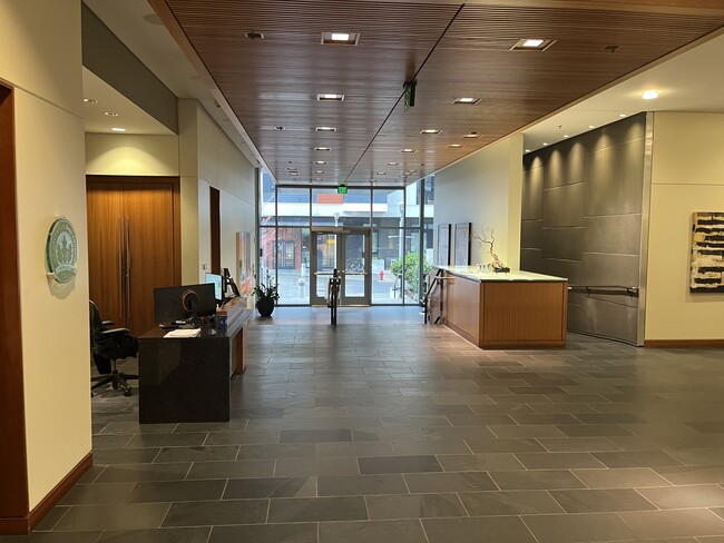 Building Photo - 841 S Gaines St