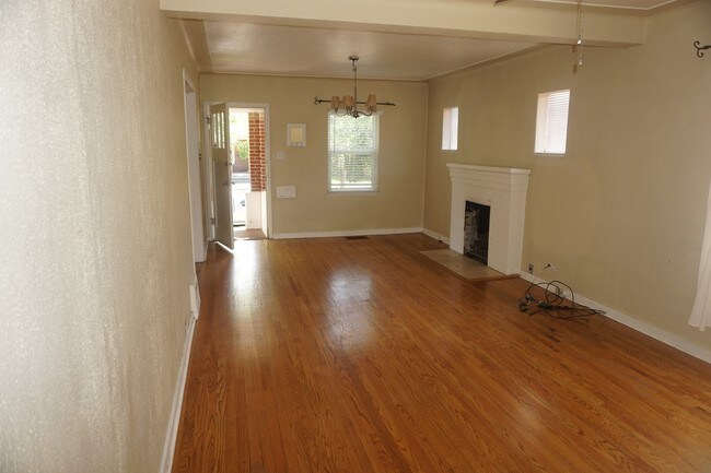 Building Photo - 717 S Emerson St