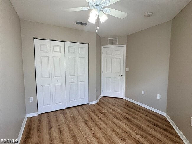 Building Photo - 3643 Pine Oak Cir