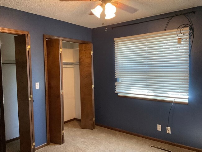 Building Photo - 402 E Jefferson St