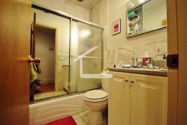 Building Photo - 14 Dean Rd