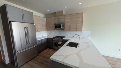 Building Photo - Rhine House Lofts