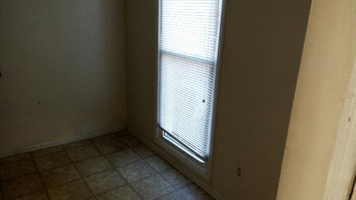 Building Photo - 421 Cumbrian Ct