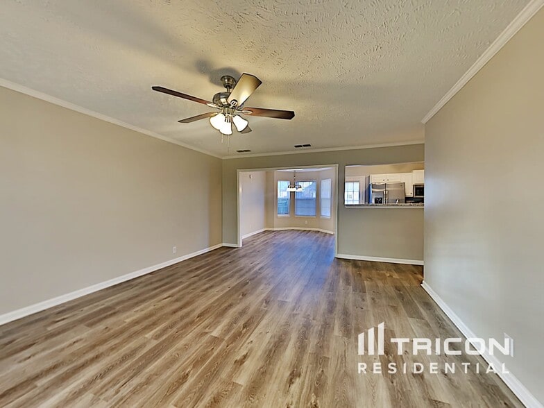 Building Photo - 4924 Nina Marie Ave