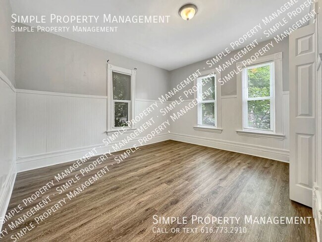 Building Photo - 928 Chatham St NW