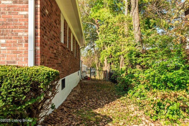 Building Photo - 2211 Wrocklage Ave