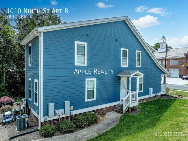 Building Photo - 1010 9th St