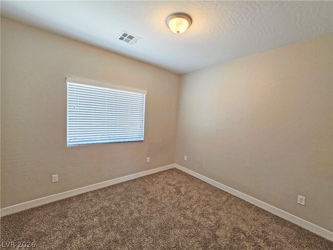 Building Photo - 1121 Sixshooter Ave