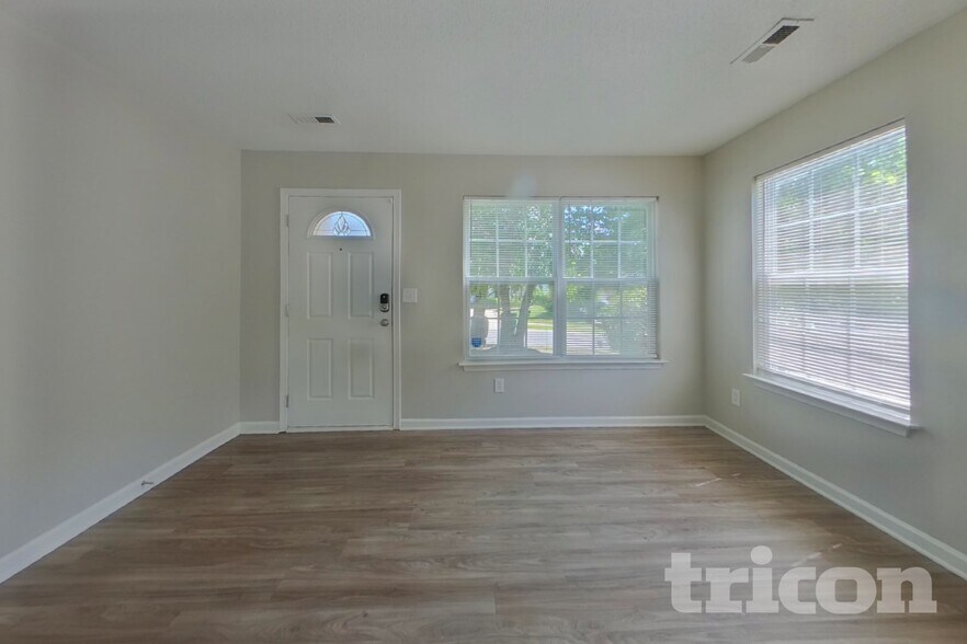 Building Photo - 6826 Squirrels Foot Ct
