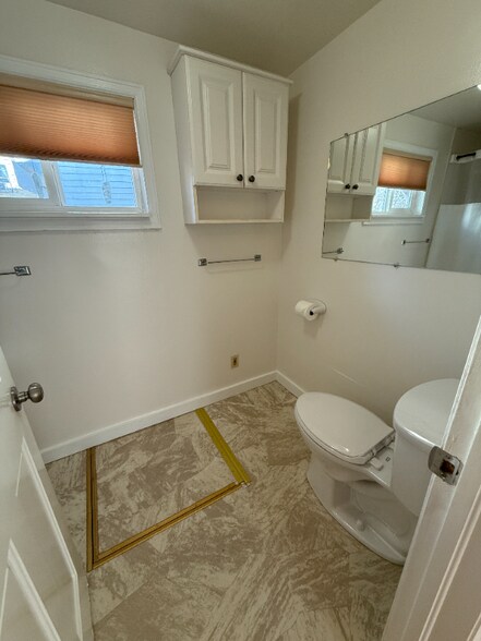 Building Photo - 2935 Broadway