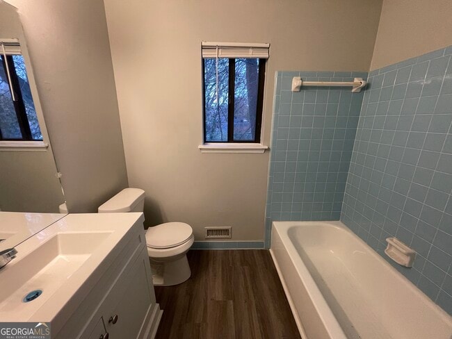 Building Photo - 8614 Cedar Creek Ridge
