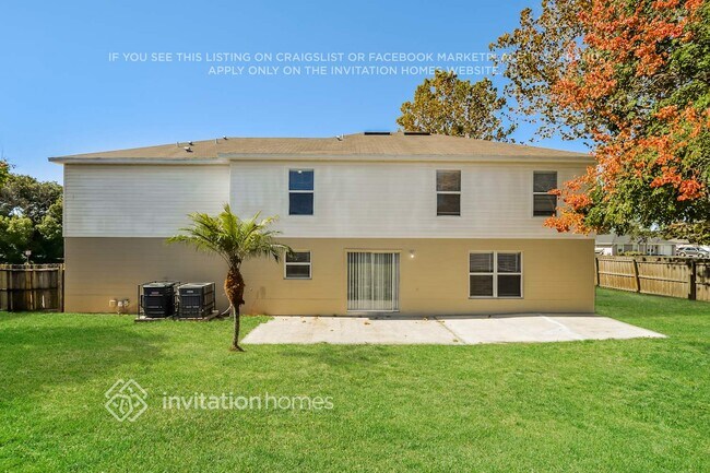 Building Photo - 1370 San Carlos Ave