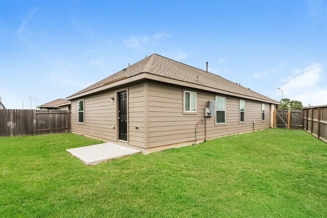 Building Photo - 6303 Austinville Dr