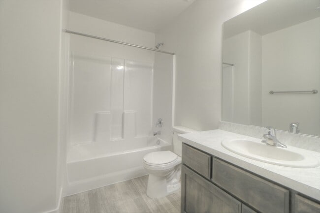 Building Photo - 3 Bedroom 2.5 Bathroom Payson Utah