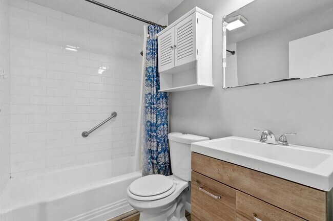 Building Photo - 260 Tremont St