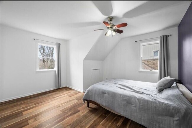Master bedroom - 172 Crescent Hills Rd