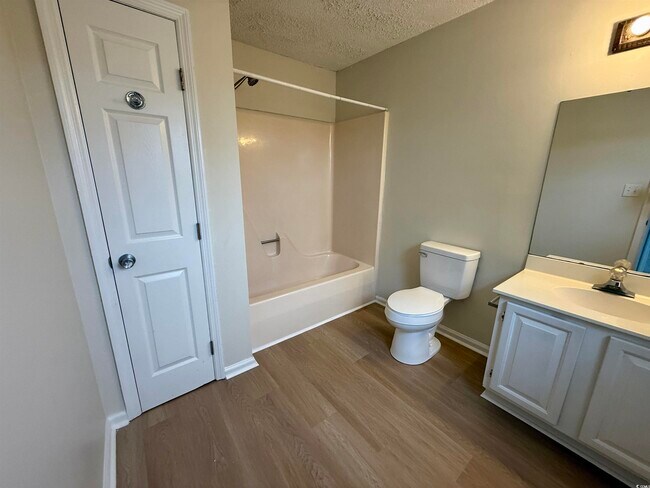 Building Photo - 911 Charles St