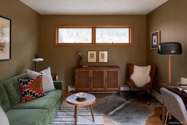 Building Photo - 42 Lake Pleasant Rd