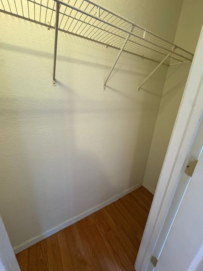 Building Photo - Etowah 37331 - Now available, 1-bedroom, 1-bath apartment conveniently located in Etowah! - Conta...