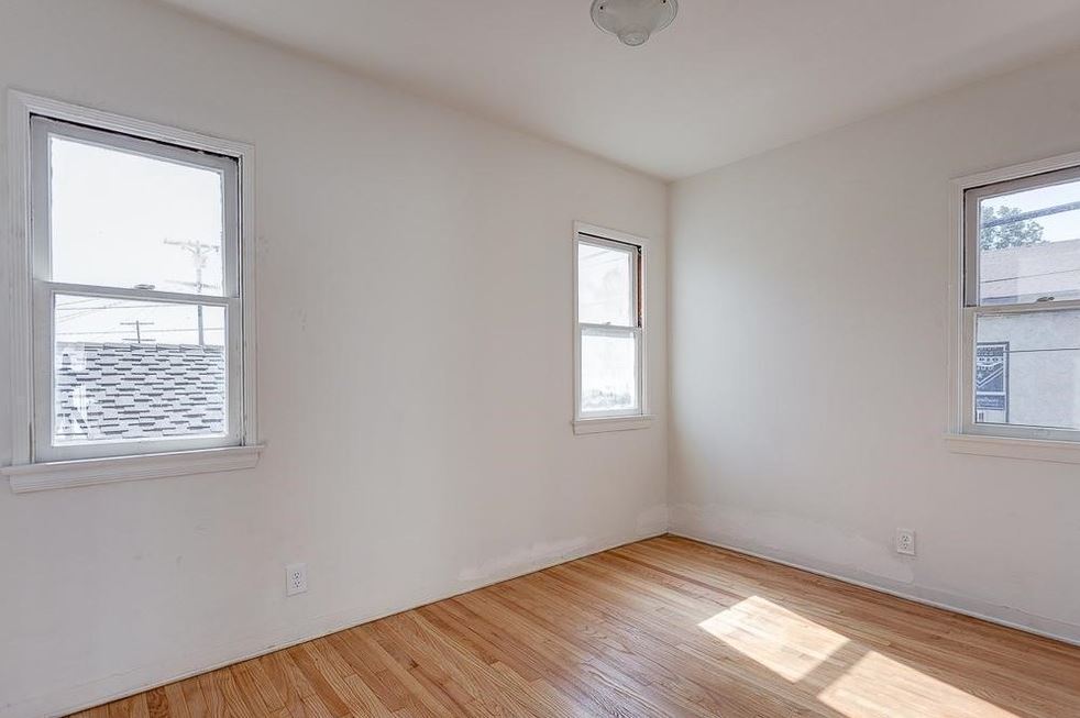 Building Photo - 4557 Alumni Ave