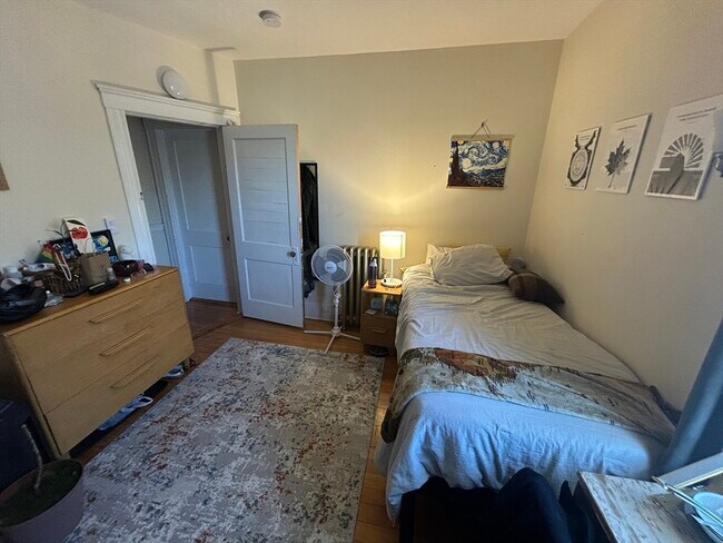 Building Photo - 28 Sunset Rd