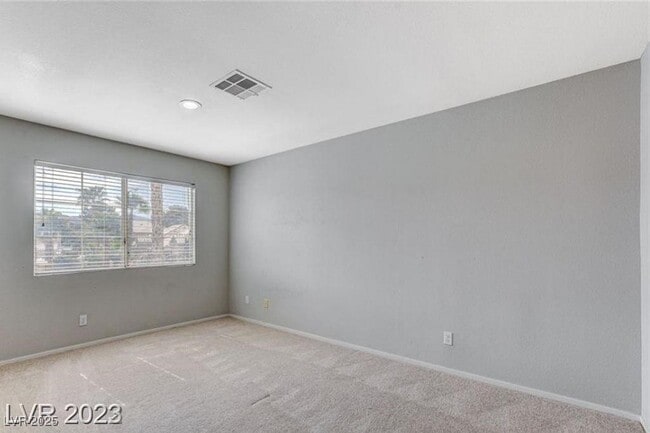 Building Photo - 1842 Bogey Way