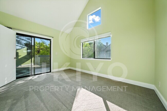 Building Photo - 4 Courageous Ct