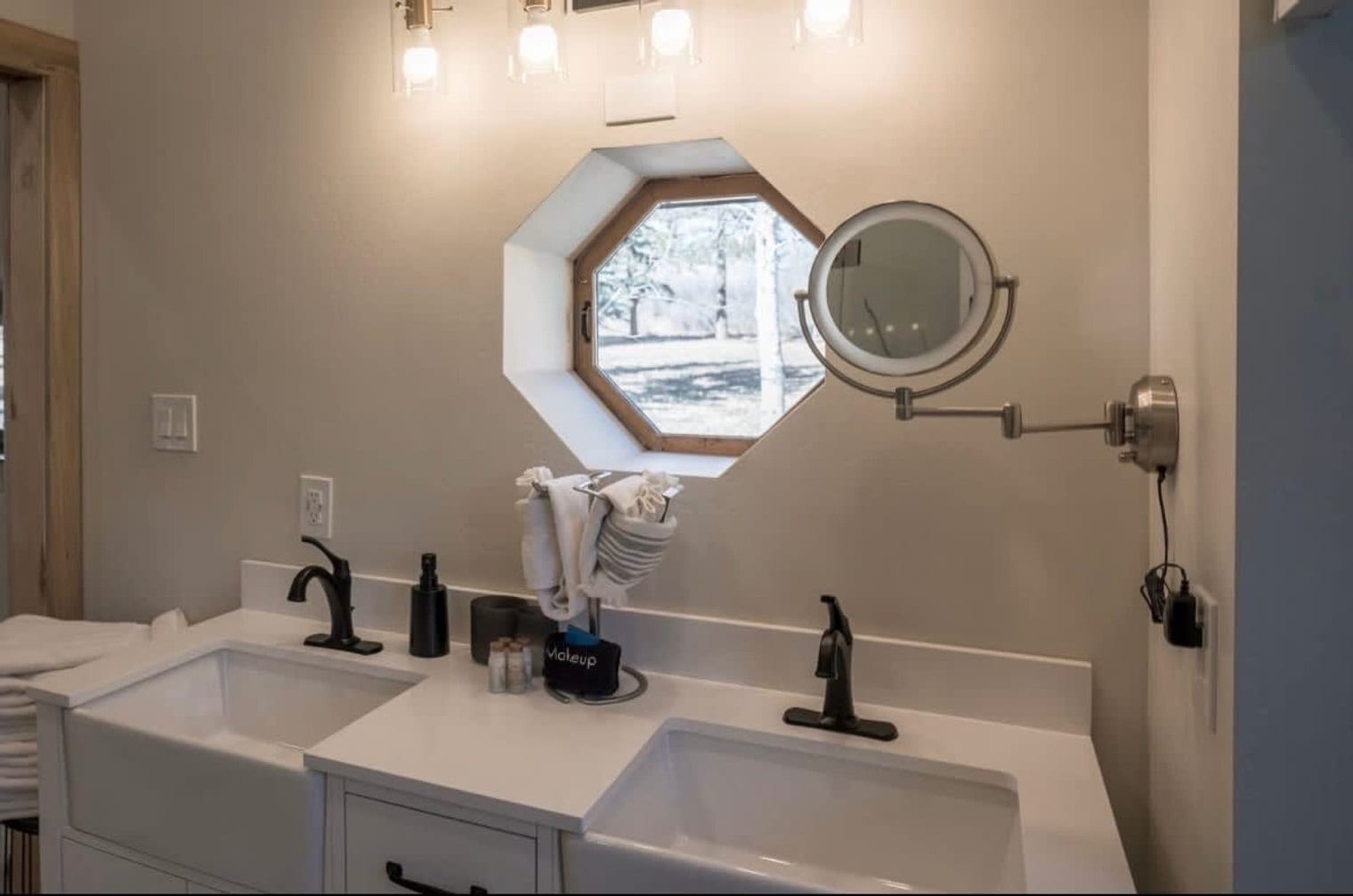 Building Photo - 21461 CO-140