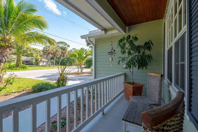 Building Photo - 3842 SW St Lucie Ln