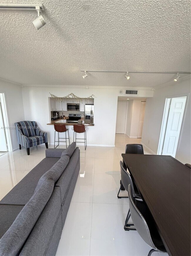 Building Photo - 13499 Biscayne Blvd
