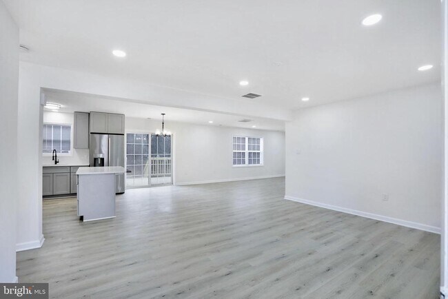 Building Photo - 35355 Hamlin School Ln