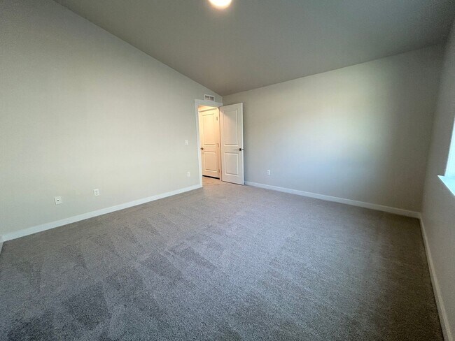Building Photo - Brand New Home 3 Bedroom Home In Star!