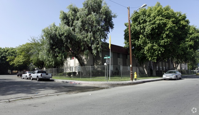 Building Photo - Waterman Apartments