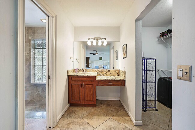 Building Photo - 4422 Brandywine Dr